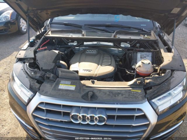 WA1BNAFY8J2046995 Audi Q5 2.0t Premium/2.0t Tech Premium