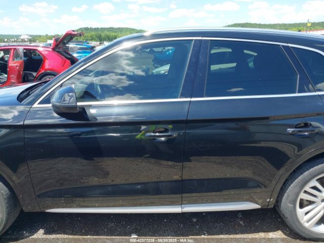 WA1BNAFY8J2046995 Audi Q5 2.0t Premium/2.0t Tech Premium