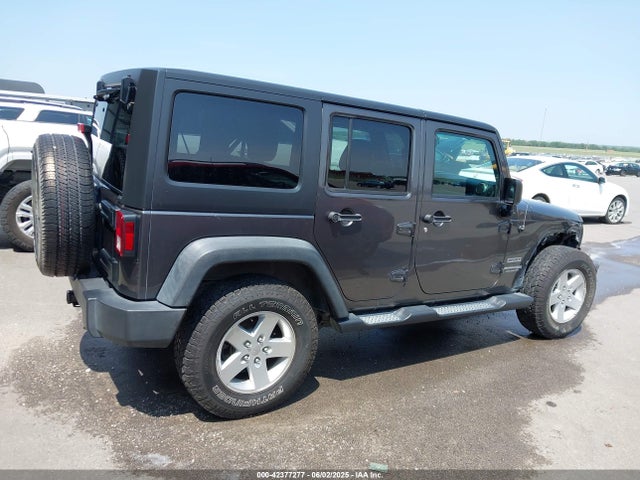 1C4BJWDG9JL804801 Jeep Wrangler Jk Unlimited Sport S 4x4