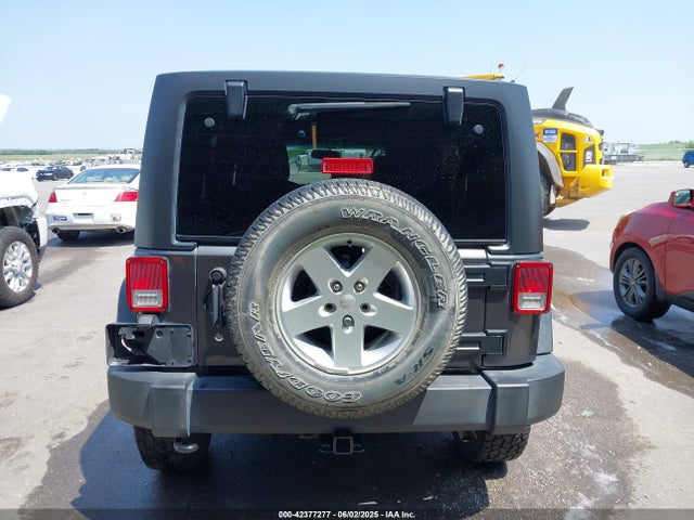 1C4BJWDG9JL804801 Jeep Wrangler Jk Unlimited Sport S 4x4