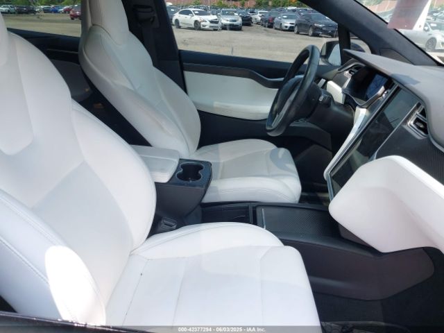 2018 TESLA MODEL X 5YJXCAE28JF088921 Photo 4