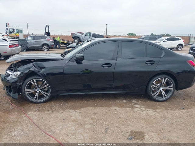 3MW5R7J03N8C59689 BMW 330I