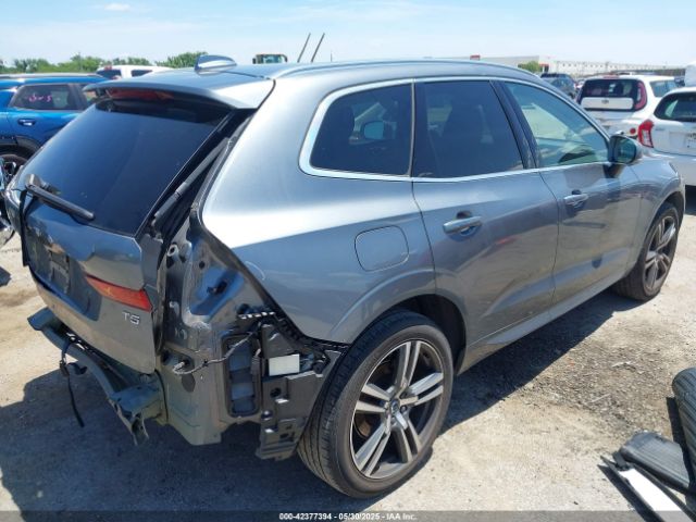 2019 VOLVO XC60 LYV102DKXKB224961 Photo 3