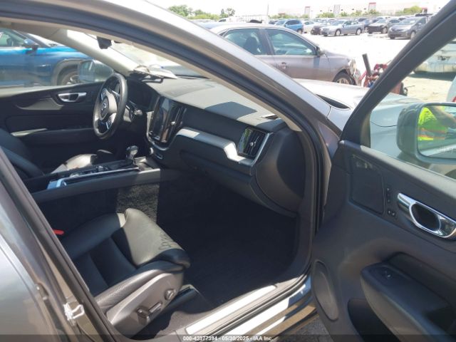 2019 VOLVO XC60 LYV102DKXKB224961 Photo 4