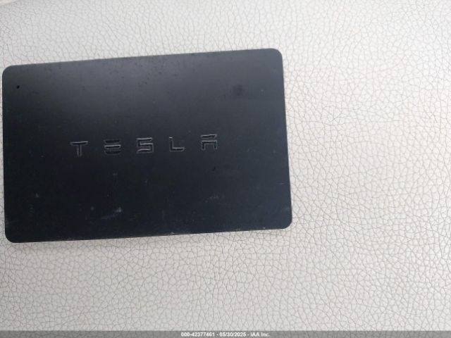 5YJ3E1EB8JF064241 Tesla 2018