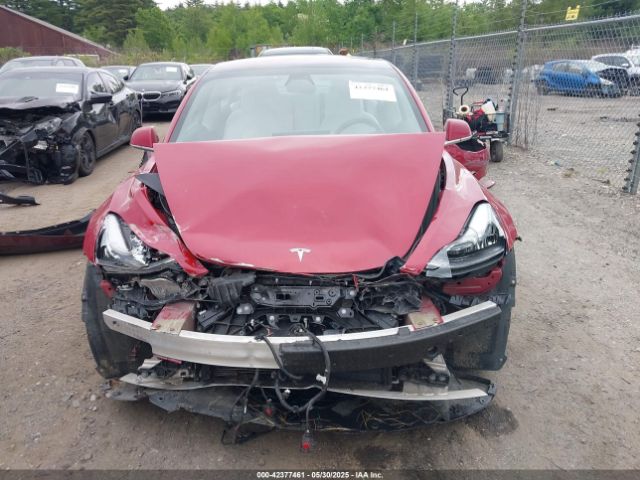 5YJ3E1EB8JF064241 Tesla 2018