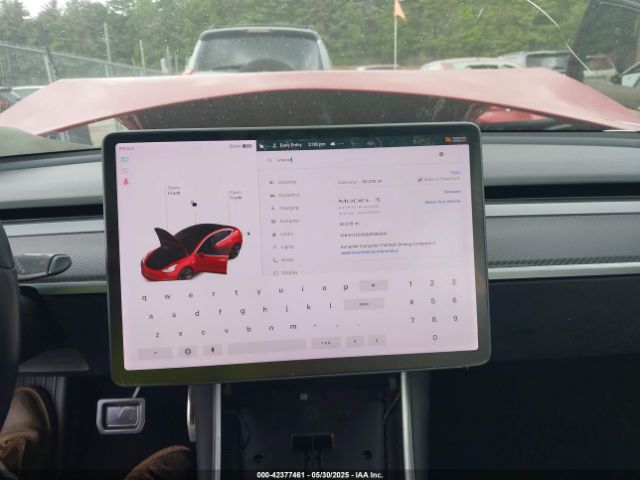 5YJ3E1EB8JF064241 Tesla 2018