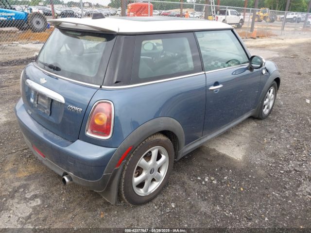 2010 MINI COOPER WMWMF3C5XATZ26122 Photo 3