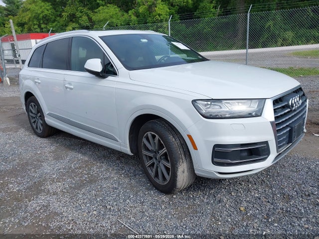 2017 AUDI Q7 WA1LAAF75HD049780 Photo 0
