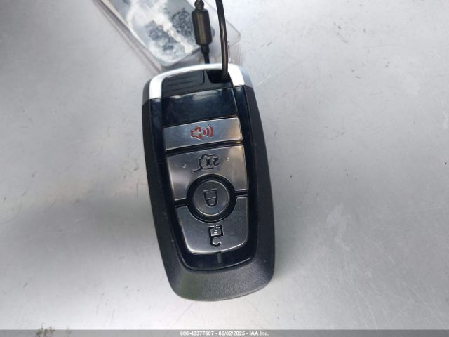 1FMCU9GN0SUA58656 Ford Escape Active