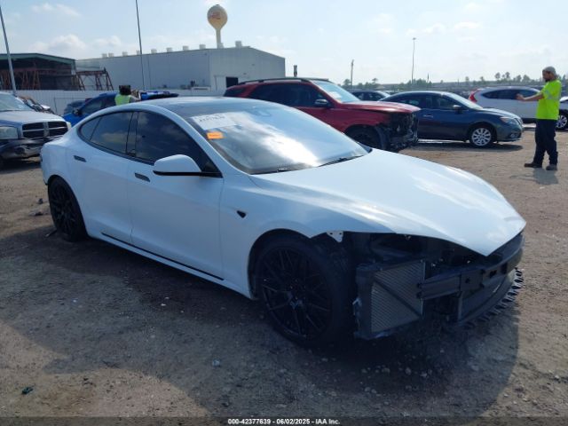 2016 TESLA MODEL S 5YJSA1E11GF159425