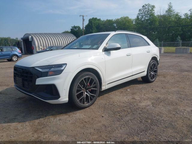 2021 AUDI Q8 WA1EVAF10MD035031 Photo 1