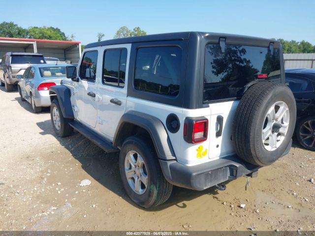 2020 JEEP WRANGLER UNLIMITED 1C4HJXDG9LW237507 Photo 2