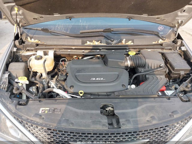 Chrysler 2017 2017 2C4RC1BG3HR787784 Image 10
