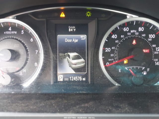 4T1BF1FK5GU236065 Toyota CAMRY SE
