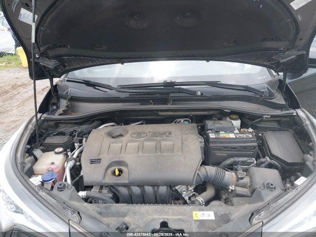 Toyota C-HR XLE 2018 NMTKHMBX6JR047761 Image 10