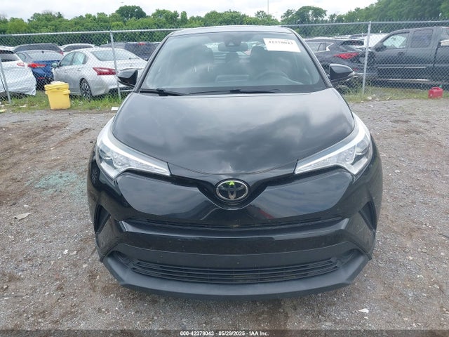 Toyota C-HR XLE 2018 NMTKHMBX6JR047761 Image 12