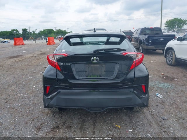 Toyota C-HR XLE 2018 NMTKHMBX6JR047761 Image 16