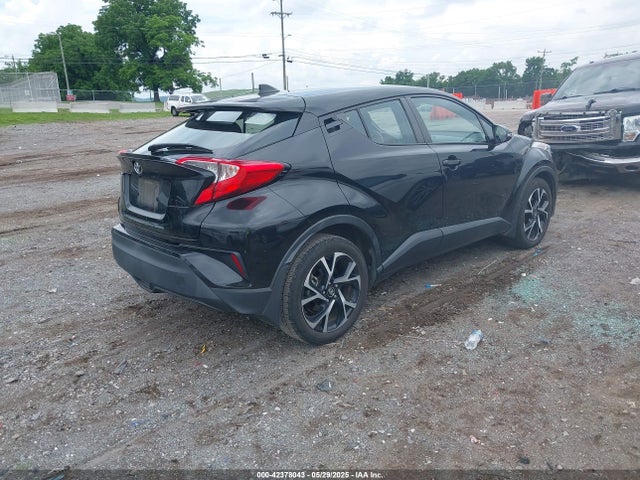 Toyota C-HR XLE 2018 NMTKHMBX6JR047761 Image 4
