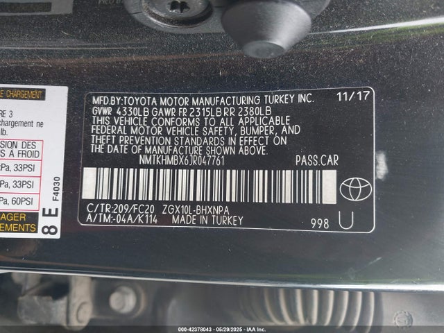 Toyota C-HR XLE 2018 NMTKHMBX6JR047761 Image 9