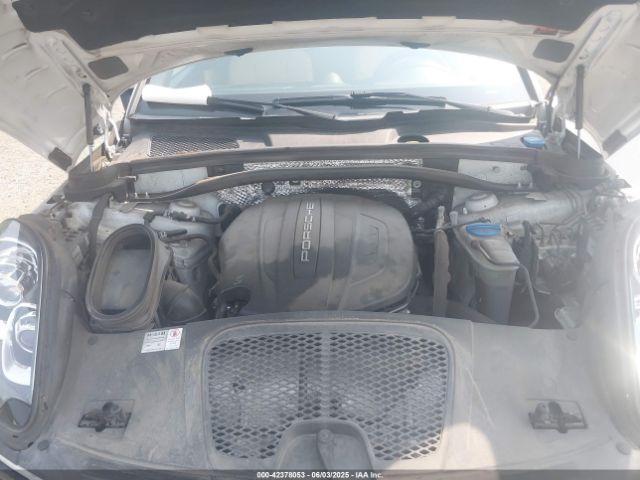 2018 PORSCHE MACAN WP1AA2A58JLB19260 Photo 9
