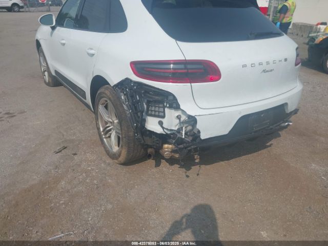 2018 PORSCHE MACAN WP1AA2A58JLB19260 Photo 5