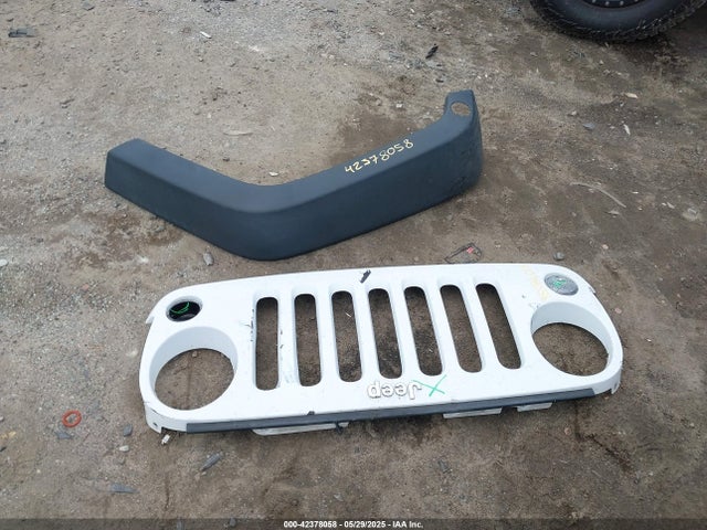 1C4AJWAG9HL611476 Jeep Wrangler Sport 4x4