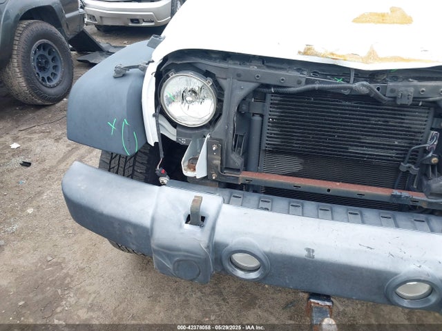 1C4AJWAG9HL611476 Jeep Wrangler Sport 4x4