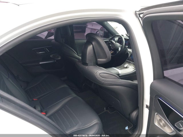 W1KAF4GB7NR017758 Mercedes-Benz m264