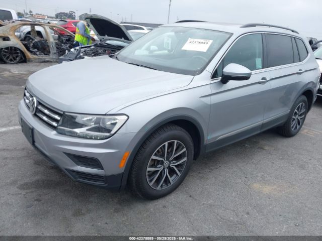 3VV3B7AX0LM108973 Volkswagen Tiguan 2.0t Se/2.0t Se R-line Black/2.0t Sel