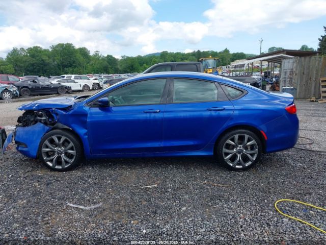 1C3CCCBG0FN615972 Chrysler 2015