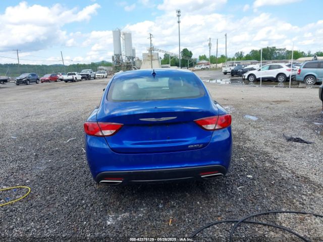 1C3CCCBG0FN615972 Chrysler 2015