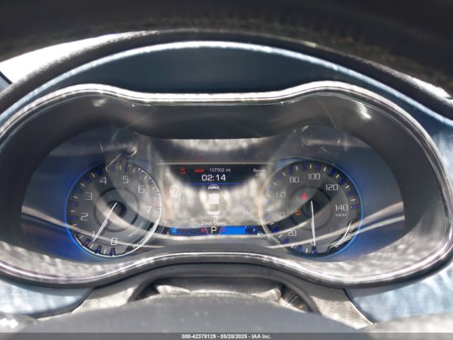 1C3CCCBG0FN615972 Chrysler 2015