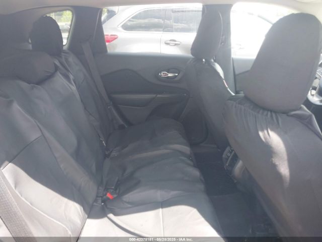 1C4PJMCB4GW241454 Jeep Cherokee Latitude