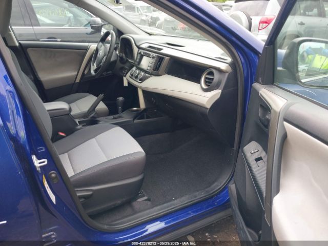 2T3BFREV1FW342433 Toyota RAV4 LE