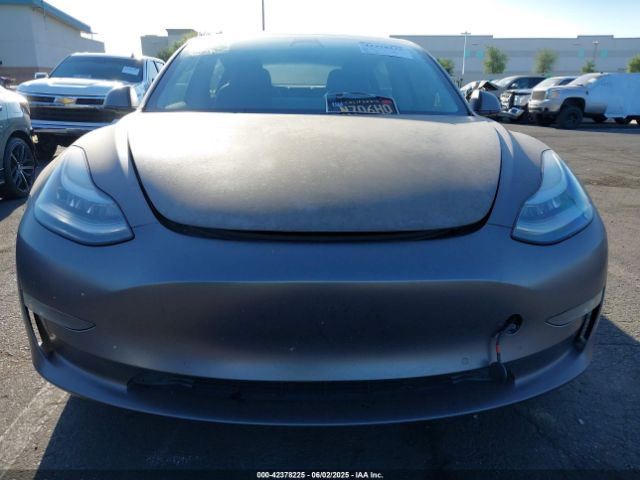5YJ3E1EAXJF012066 Tesla Model 3 Long Range/mid Range