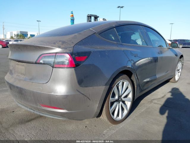 5YJ3E1EAXJF012066 Tesla Model 3 Long Range/mid Range