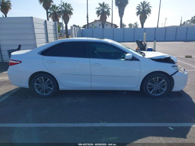 4T1BF1FK0FU988223 Toyota CAMRY SE