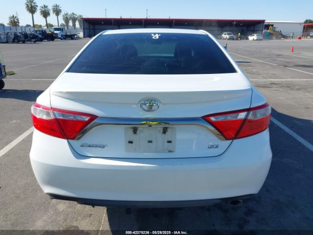 4T1BF1FK0FU988223 Toyota CAMRY SE