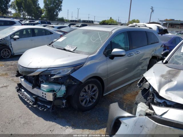 2021 TOYOTA SIENNA 5TDJRKEC7MS033301 Photo 1