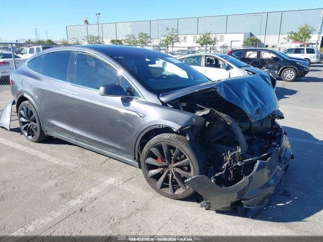 2019 TESLA MODEL X 5YJXCBE26KF153210 Photo 0