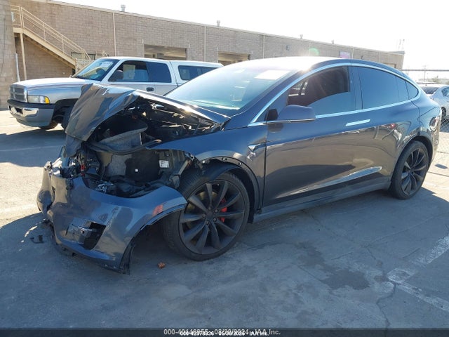 2019 TESLA MODEL X 5YJXCBE26KF153210 Photo 1
