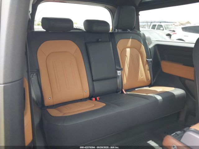 SALEX6RU9M2052319 Land Rover Defender 90 X