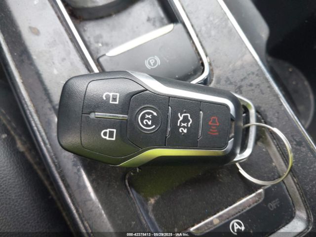 3FA6P0CDXKR260550 Ford FUSION SEL