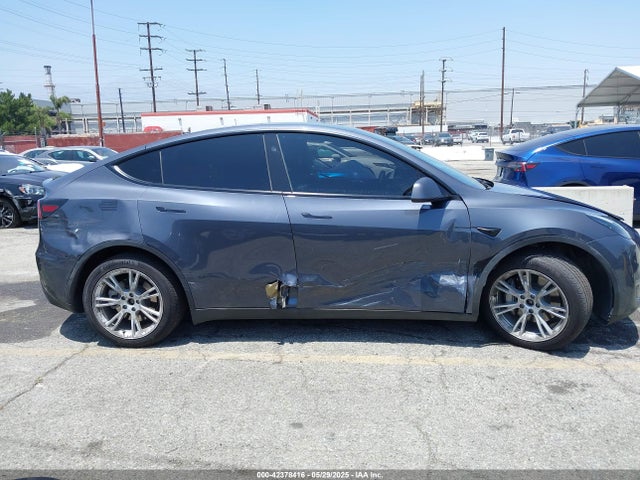 7SAYGDEE3PF806715 Tesla 2023