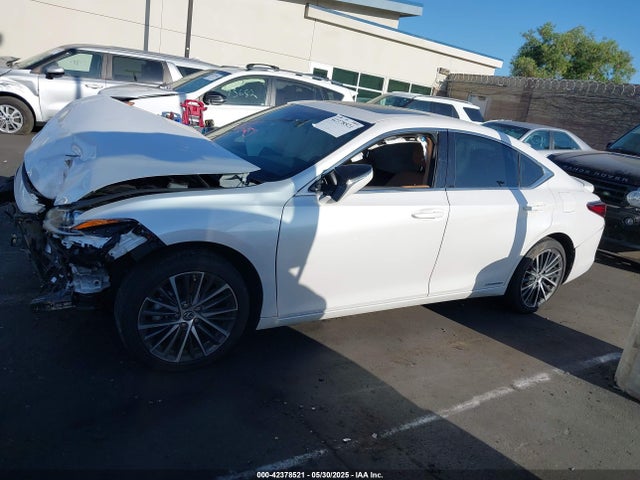 Lexus a25a-fxs, 3nm 2022 58ADA1C14NU025268 Image 15