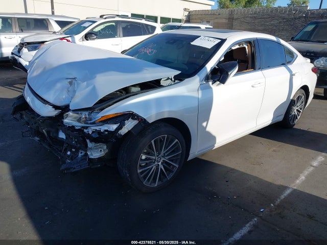 Lexus a25a-fxs, 3nm 2022 58ADA1C14NU025268 Image 2