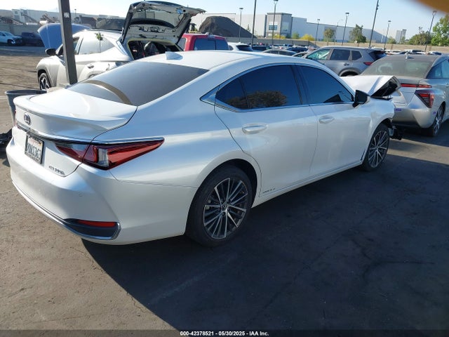 Lexus a25a-fxs, 3nm 2022 58ADA1C14NU025268 Image 4