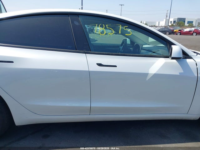 Tesla MODEL 3 2021 5YJ3E1EB7MF072609 Image 13