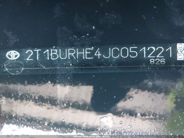 2T1BURHE4JC051221 Toyota COROLLA LE